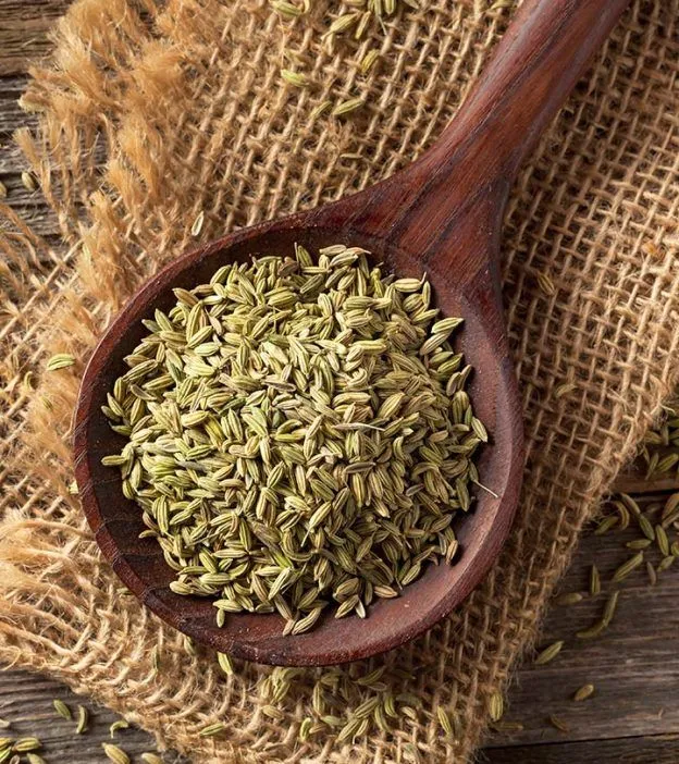 طریقه مصرف رازیانه برای قاعدگی